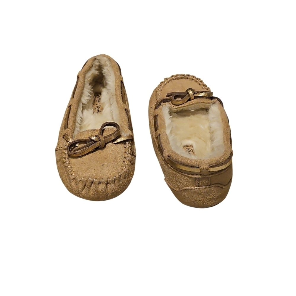 Cynthia Rowley Tan Moccasins - Picture 2 of 6